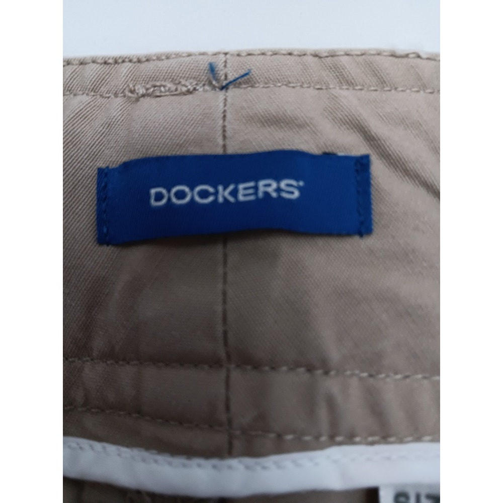 Dockers Womens Size 10 Khaki Capri Pants Cropped Stretch Cotton Blend Casual - Picture 6 of 15